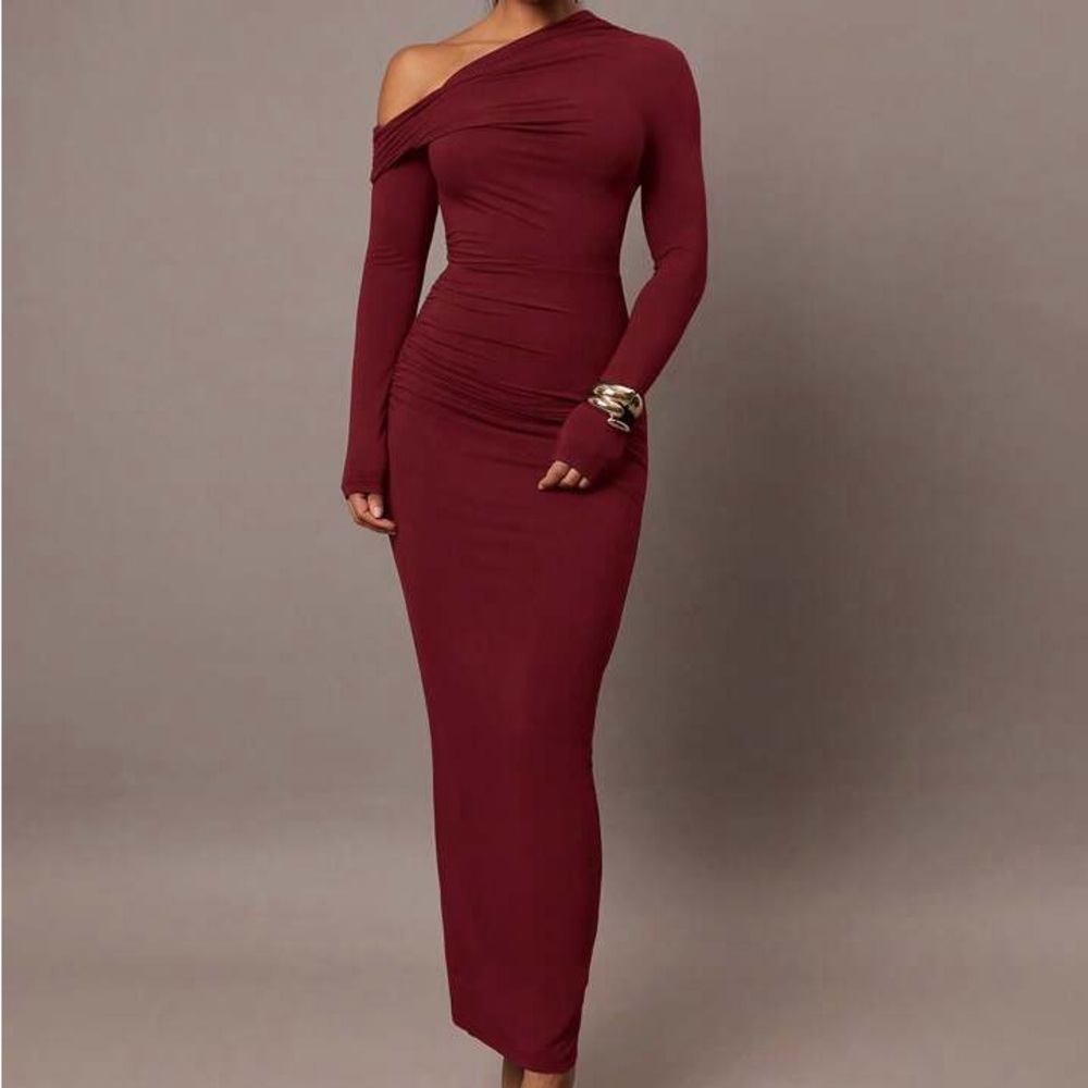 Elegant One-Shoulder Burgundy Dress